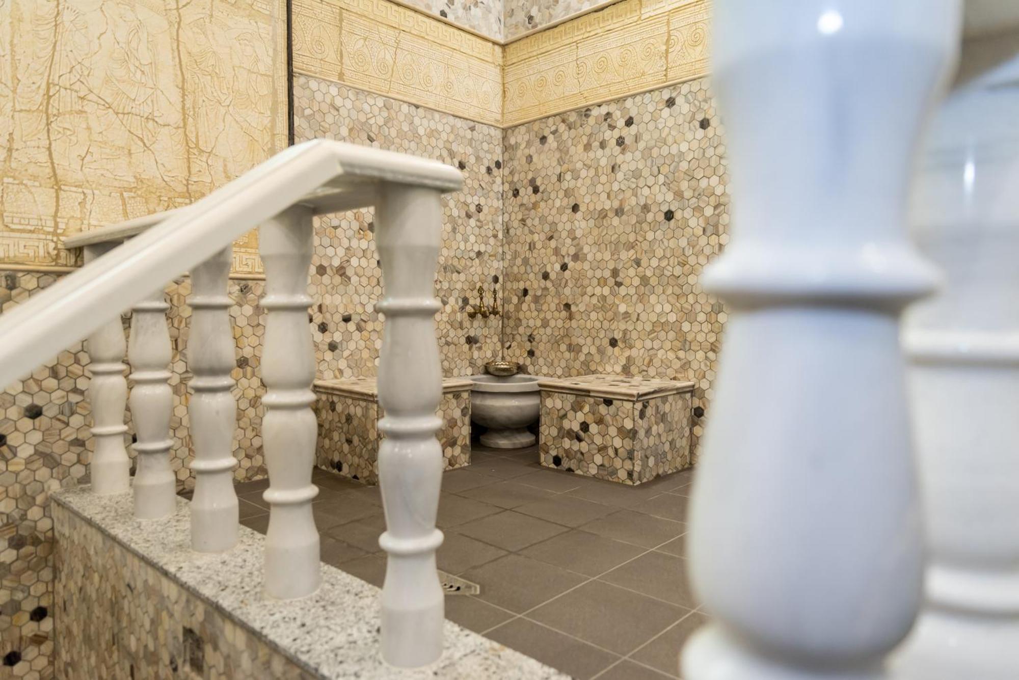 Hotel Royal Bath Banya  Exterior photo