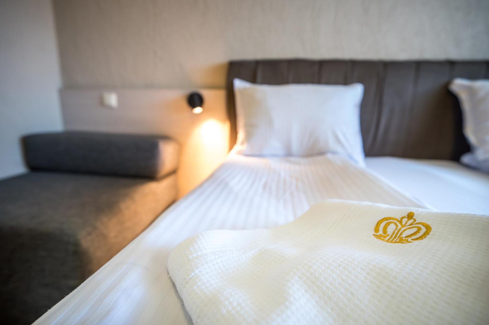 Hotel Royal Bath Banya  Exterior photo