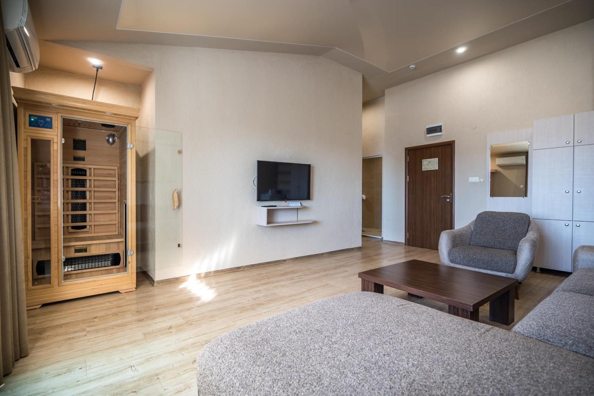 Hotel Royal Bath Banya  Exterior photo