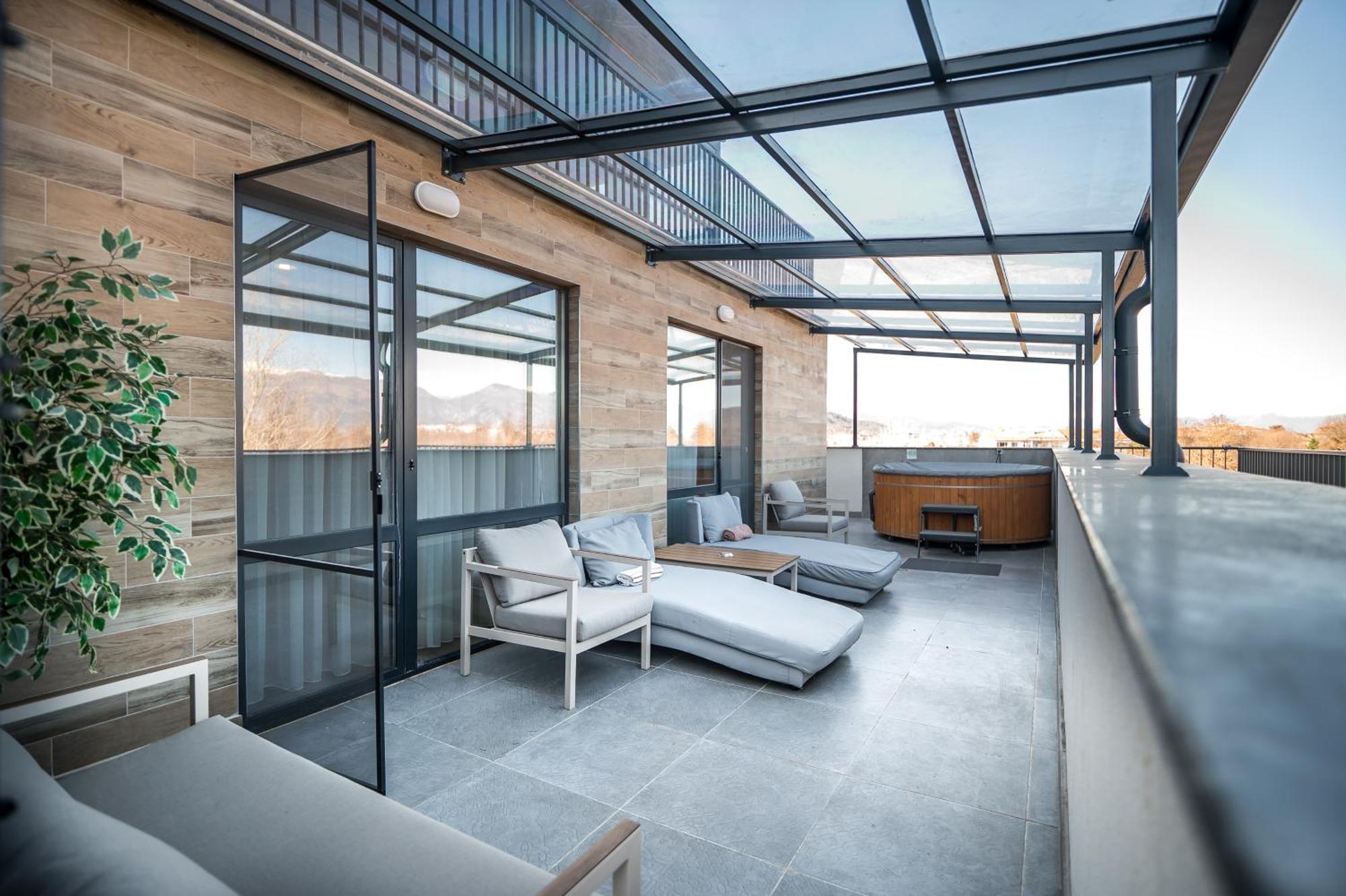 Hotel Royal Bath Banya  Exterior photo